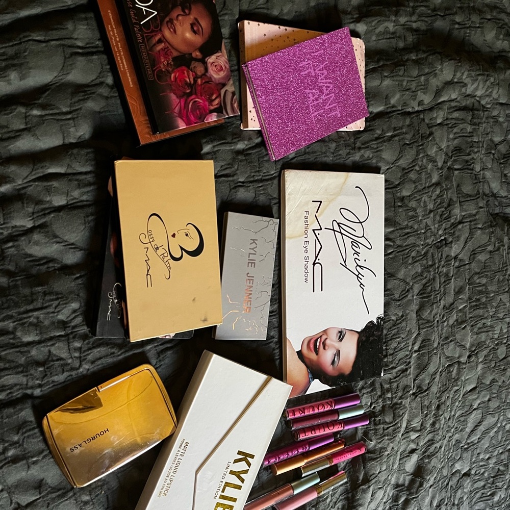 Lot of expensive makeup name brand